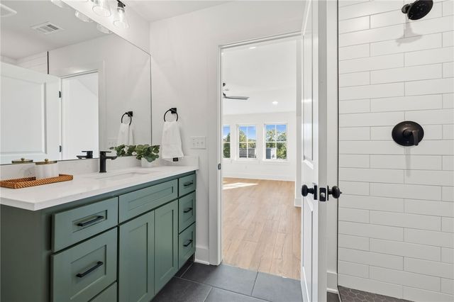 442 E Martin Luther King Jr Boulevard, Fayetteville, AR 72701