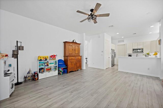 956 Mill Creek Drive, Palm Beach Gardens, FL 33410