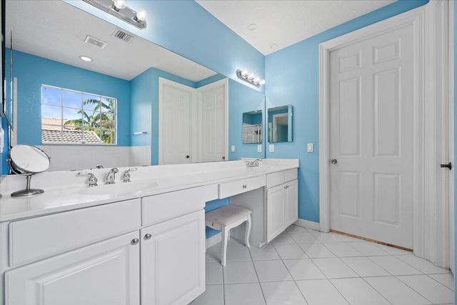 956 Mill Creek Drive, Palm Beach Gardens, FL 33410