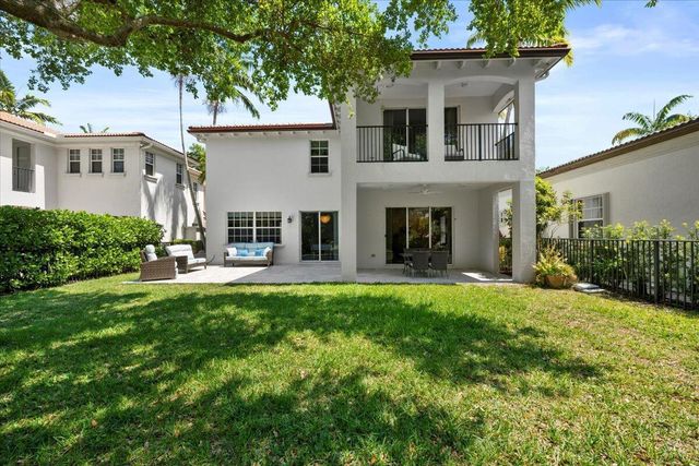 956 Mill Creek Drive, Palm Beach Gardens, FL 33410