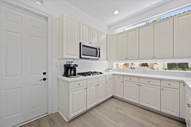 956 Mill Creek Drive, Palm Beach Gardens, FL 33410