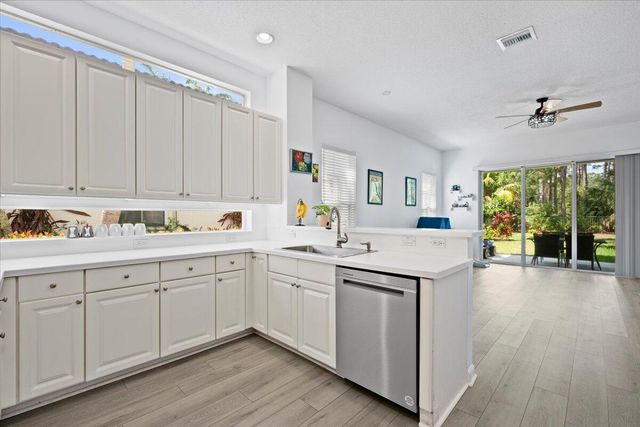 956 Mill Creek Drive, Palm Beach Gardens, FL 33410