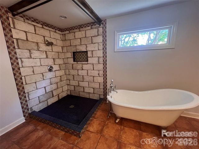 8133 Strawberry Lane, Charlotte, NC 28277