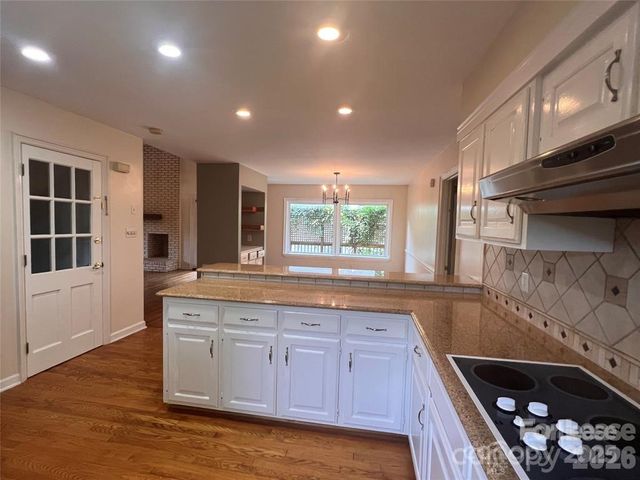 8133 Strawberry Lane, Charlotte, NC 28277