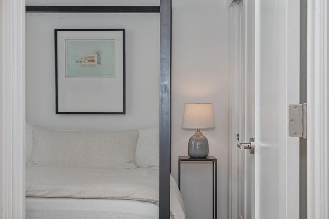 1707 17th St, Sacramento, CA 95811