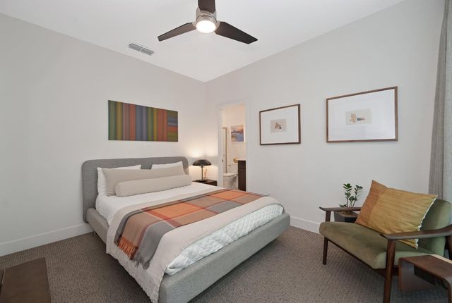 1707 17th St, Sacramento, CA 95811