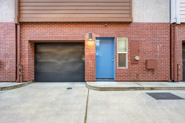 1707 17th St, Sacramento, CA 95811