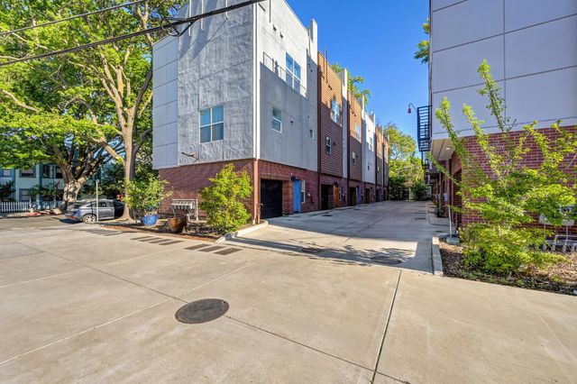 1707 17th St, Sacramento, CA 95811