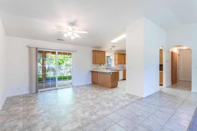 14978 Oak Knoll Drive, Red Bluff, CA 96080