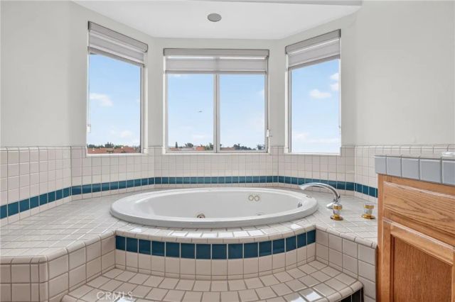 12056 Stone Gate Way, Porter Ranch, CA 91326