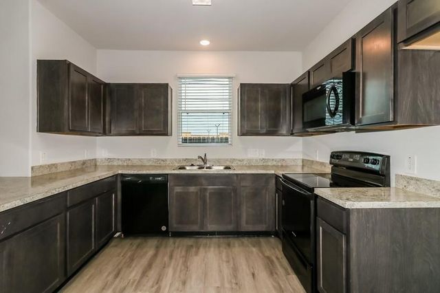 21626 Mamba Way, Houston, TX 77073