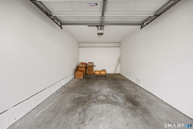 1215 Arganese Place 1215, Trumbull, CT 06611