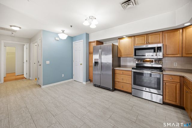 1215 Arganese Place 1215, Trumbull, CT 06611