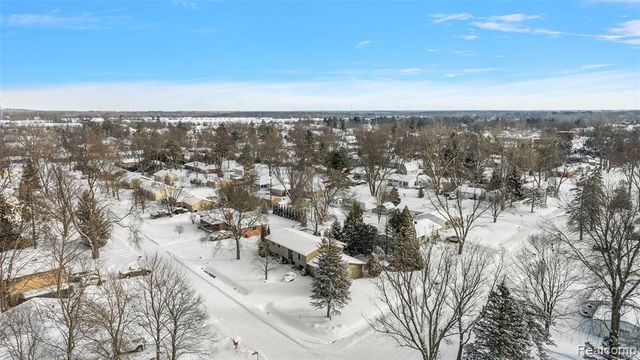 7427 Emerson, Washington, MI 48094