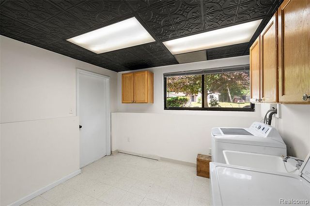 7427 Emerson, Washington, MI 48094