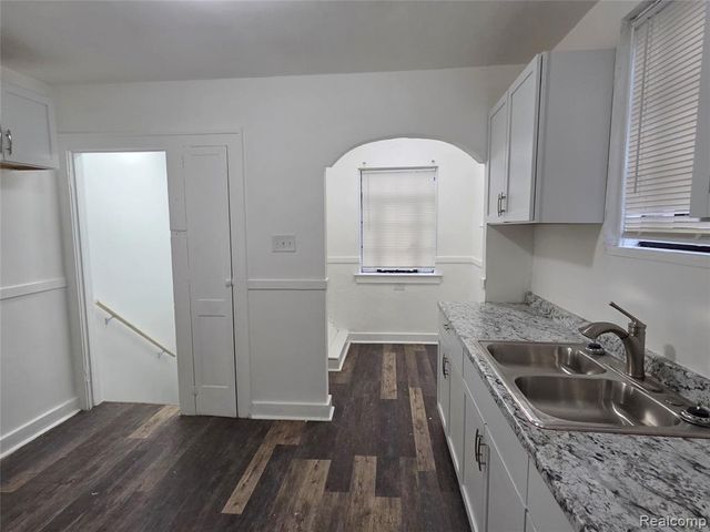 17206 Ilene Street, Detroit, MI 48221