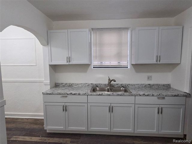 17206 Ilene Street, Detroit, MI 48221