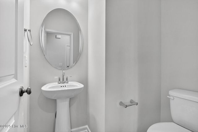 5613 Palm Tree Place, Leland, NC 28451