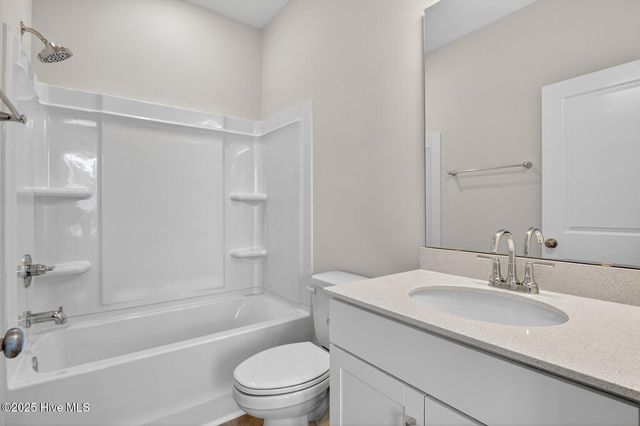 5613 Palm Tree Place, Leland, NC 28451