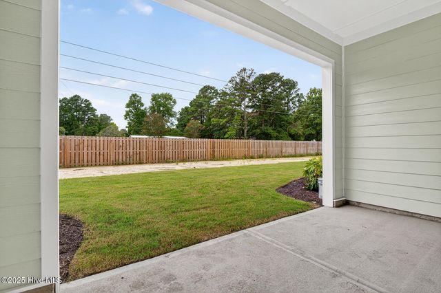 5613 Palm Tree Place, Leland, NC 28451