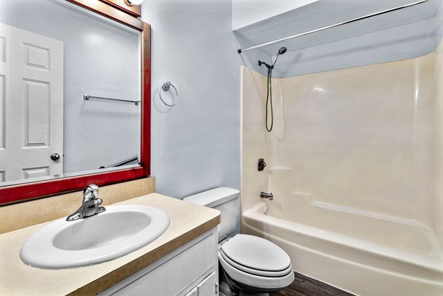 216 Madison Street 1A, Joliet, IL 60435