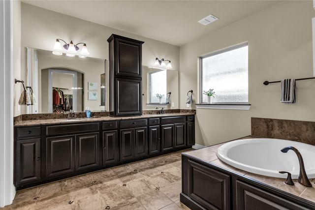 6912 Barolo Drive, Rowlett, TX 75088