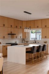 5817 Cantaloupe Avenue, Valley Glen, CA 91401