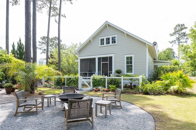 20 Hunting Lodge Rd, Bluffton, SC 29910