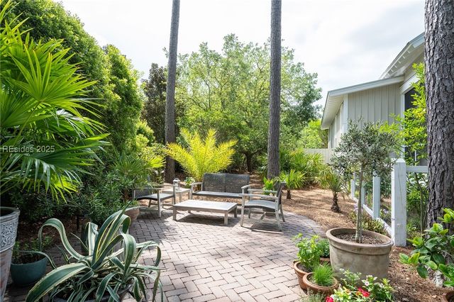 20 Hunting Lodge Rd, Bluffton, SC 29910