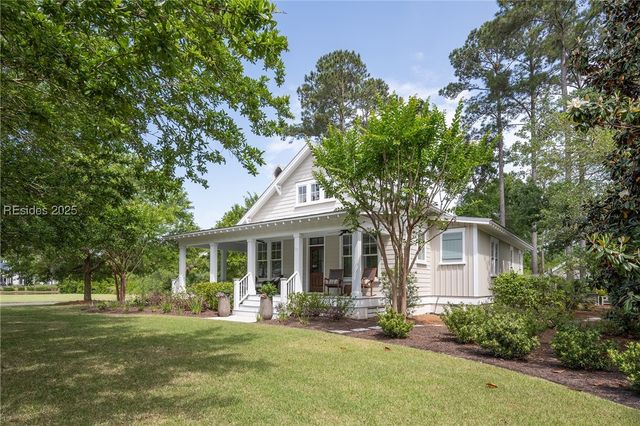 20 Hunting Lodge Rd, Bluffton, SC 29910