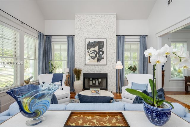 20 Hunting Lodge Rd, Bluffton, SC 29910