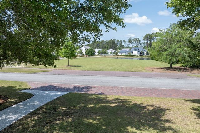20 Hunting Lodge Rd, Bluffton, SC 29910
