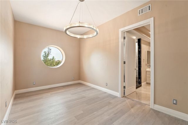 42 Sawgrass Court, Las Vegas, NV 89113