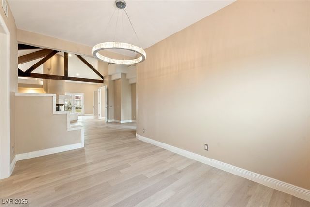 42 Sawgrass Court, Las Vegas, NV 89113