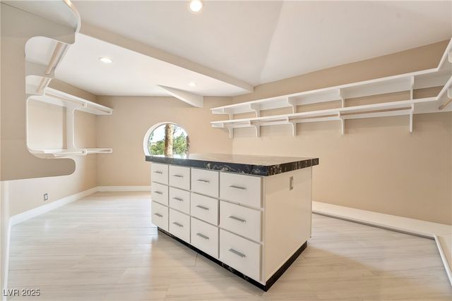 42 Sawgrass Court, Las Vegas, NV 89113