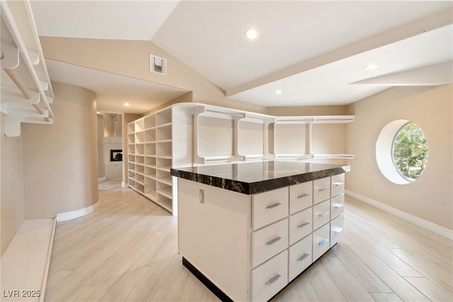 42 Sawgrass Court, Las Vegas, NV 89113