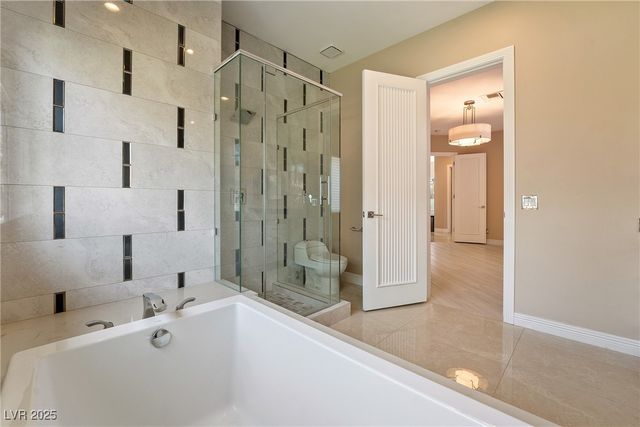 42 Sawgrass Court, Las Vegas, NV 89113