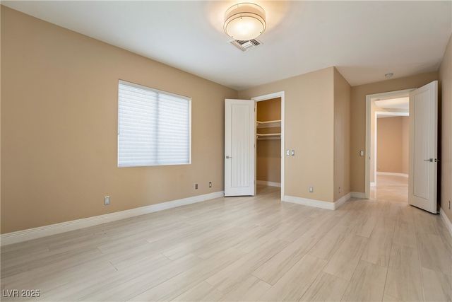 42 Sawgrass Court, Las Vegas, NV 89113