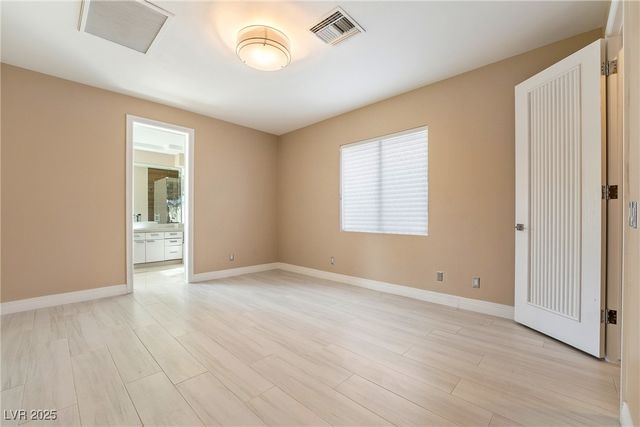 42 Sawgrass Court, Las Vegas, NV 89113