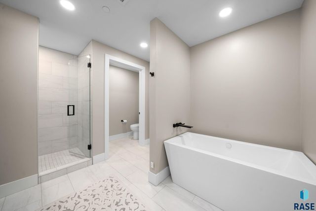 350 S Main Ave Avenue 504, Sioux Falls, SD 57105