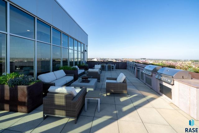 350 S Main Ave Avenue 504, Sioux Falls, SD 57105