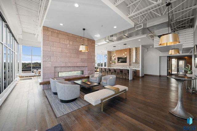 350 S Main Ave Avenue 504, Sioux Falls, SD 57105
