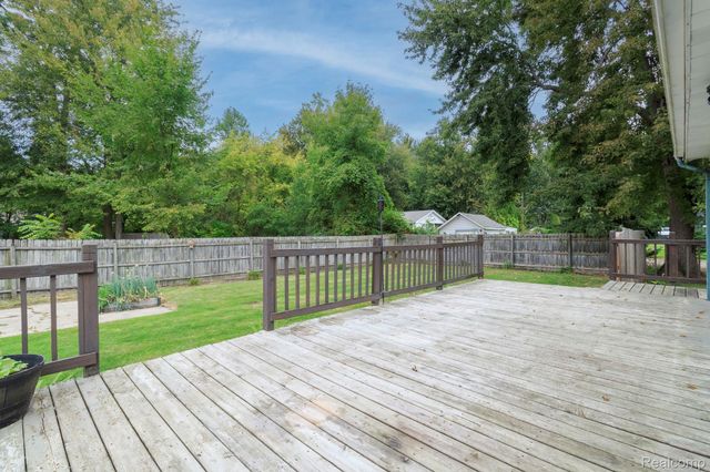 37281 Clio Street, Harrison Charter Township, MI 48045