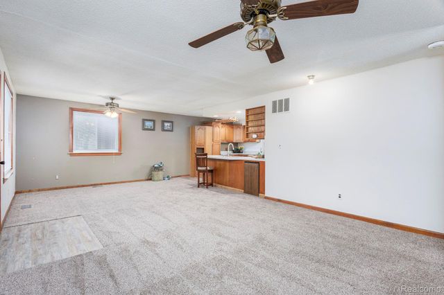 37281 Clio Street, Harrison Charter Township, MI 48045