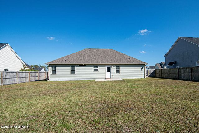 309 Channel Run Lane, Sneads Ferry, NC 28460