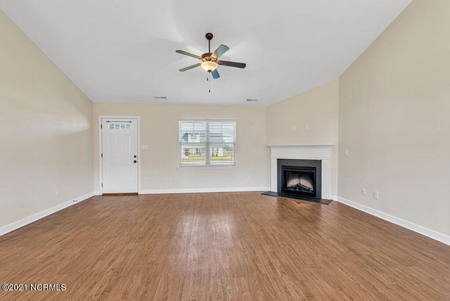 309 Channel Run Lane, Sneads Ferry, NC 28460