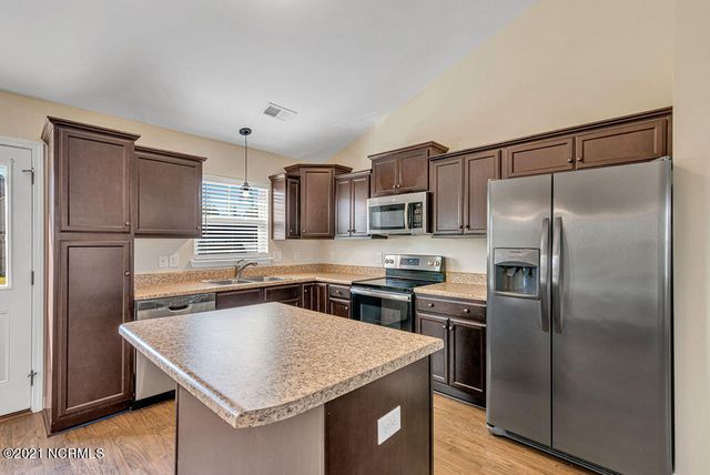 309 Channel Run Lane, Sneads Ferry, NC 28460