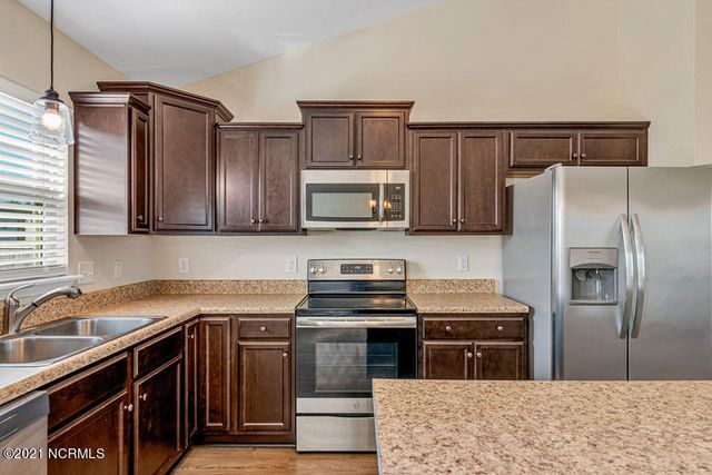 309 Channel Run Lane, Sneads Ferry, NC 28460