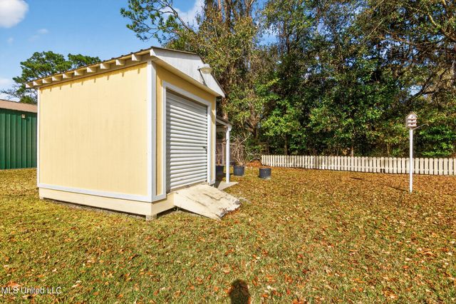 13700 Deneen Road, Vancleave, MS 39565