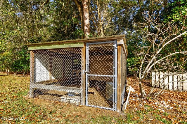 13700 Deneen Road, Vancleave, MS 39565